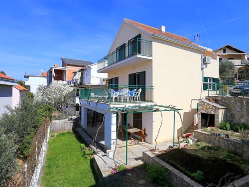 Holiday Home/Apartment - 6 persons -  - Žaboric - 22000 - Žaboric