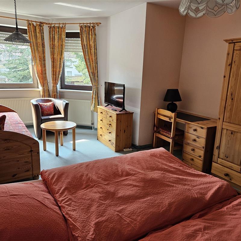 Værelse - 3 personer -  - Schwanenweg - 81827 - München