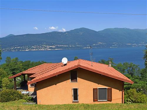 Holiday Home/Apartment - 5 persons -  - Castelveccana - 21010