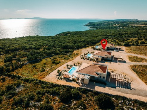 Holiday home - 7 persons -  - 53291 - Novalja