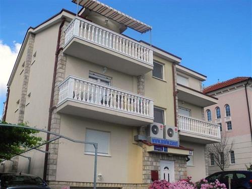 Holiday apartment - 5 persons -  - Ferova Glavica I br. - 22030 - Zablace