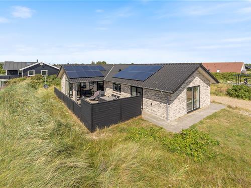 Sommerhus - 10 personer -  - Hjelmevej - Søndervig - 6950 - Ringkøbing
