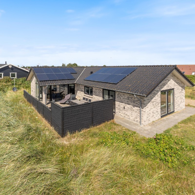 Sommerhus - 10 personer -  - Hjelmevej - Søndervig - 6950 - Ringkøbing