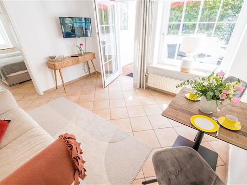 Holiday Home/Apartment - 2 persons -  - Gorch-Fock-Straße - 25980 - Westerland