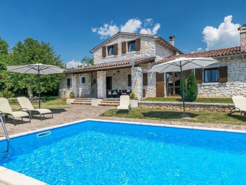 Holiday home - 8 persons -  - Danieli - Tinjan-Kringa - 52444 - Tinjan