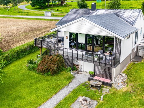 Holiday home - 5 persons -  - Stokkelandsvegen - 6390 - Vestnes