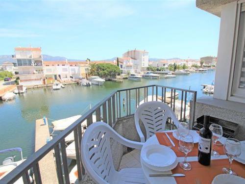 Holiday Home/Apartment - 4 persons -  - 17487 - Empuriabrava