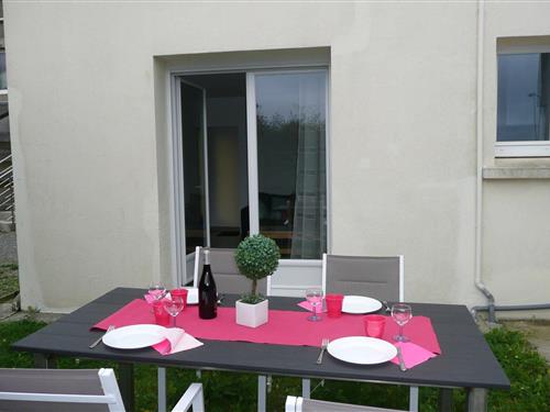 Holiday Home/Apartment - 2 persons -  - 29880 - Plouguerneau