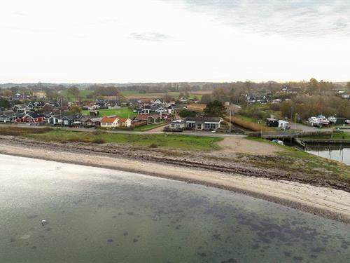 Sommerhus - 8 personer -  - Bro Strandvej - Varbjerg - 5464 - Brenderup