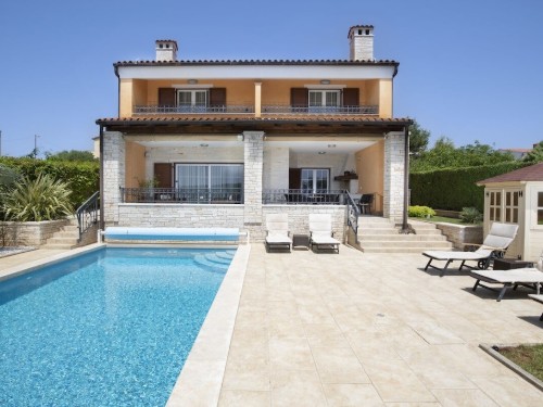 Villa - 8 Personen -  - 52100 - Pomer