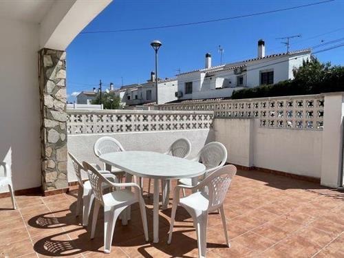 Holiday Home/Apartment - 6 persons -  - 17130 - L'escala