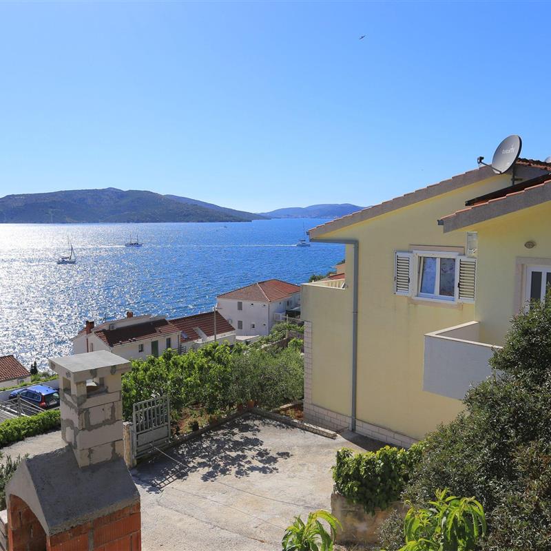 Ferielejlighed - 4 personer -  - Kralja Zvonimira - 21223 - Okrug Gornji