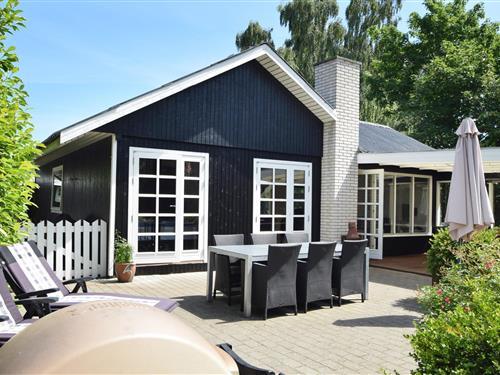 Holiday Home/Apartment - 6 persons -  - Poppelalle - 7130 - Juelsminde