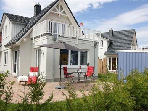 Holiday home - 4 persons -  - Südstraße - 18375 - Erholungsort Born