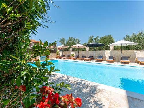 Holiday apartment - 2 persons -  - Ulica Petra Zrinjskog - Biograd-Pakostane - 23211 - Pakostane