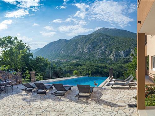 Sommerhus - 12 personer -  - Smolonje - Omis-Smolonje - 21300 - Makarska