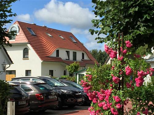 Holiday Home/Apartment - 4 persons -  - Störtebekerstr. - 18374 - Zingst