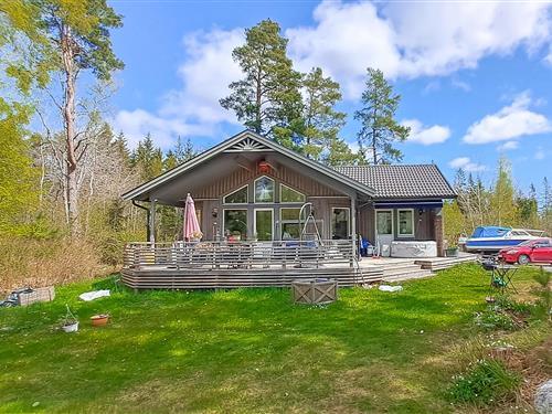 Holiday home - 4 persons -  - Hagbacksvägen - 761 97 - Norrtälje