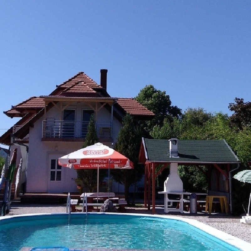 Ferielejlighed - 4 personer -  - Hullám utca - 8647 - Balatonmáriafürdo