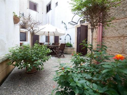 Holiday Home/Apartment - 4 persons -  - corte carducci - 73040 - Specchia