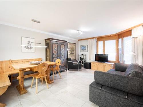 Holiday apartment - 4 persons -  - 7018 - Flims Waldhaus