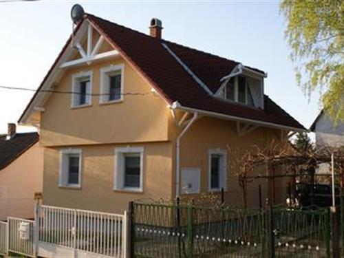 Holiday Home/Apartment - 6 persons -  - Nyár Utca - 7275 - Igal