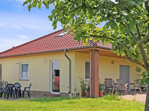 Holiday Home/Apartment - 3 persons -  - Groß Quassow - 17237 - Userin