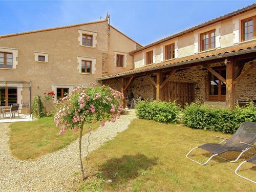 Hytte - 6 personer -  - 16310 - Roussines