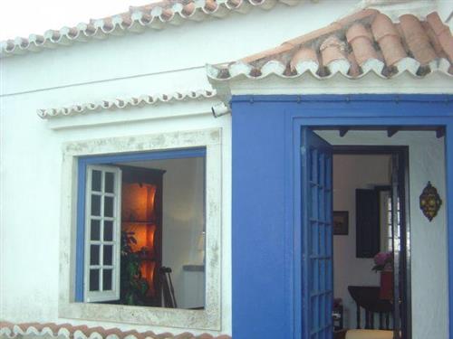 Holiday Home/Apartment - 2 persons -  - Rua Dr. António Brandão Vasconcelos, - 2705-084 - Azenhas Do Mar