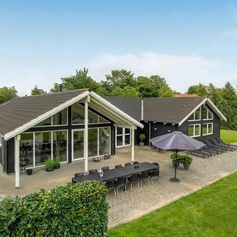 Sommerhus - 18 personer -  - Tisvildesvinget - Tisvilde - 3220 - Tisvildeleje