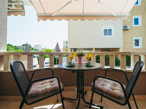 Holiday Home/Apartment - 2 persons -  - Promajna - 21323 - Promajna