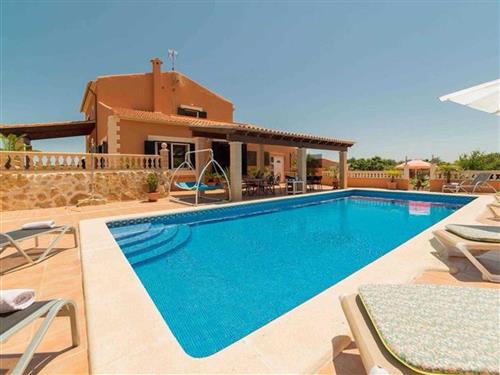Holiday home - 9 persons -  - Carretera Artà-Capdepera km - 07580 - Capdepera