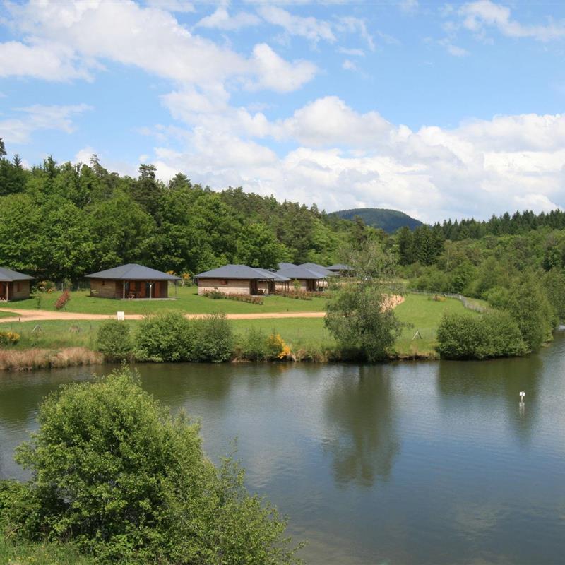 Sommerhus - 6 personer -  - Meyrignac-L'eglise - 19800
