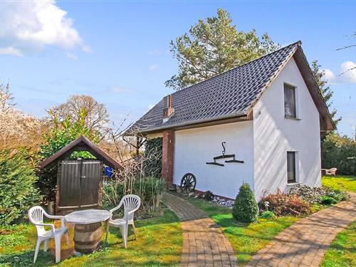 Ferienhaus - 3 Personen -  - Prohner Straße - 18445 - Klausdorf