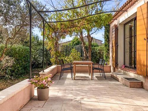 Holiday Home/Apartment - 5 persons -  - Impasse du Mas Neuf - Salon De Provence - 13300 - Salon-De-Provence