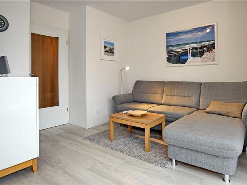 Holiday Home/Apartment - 4 persons -  - Strandstraße - 18225 - Ostseebad Kühlungsborn