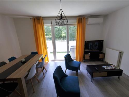 Holiday Home/Apartment - 8 persons -  - 30700 - Uzes