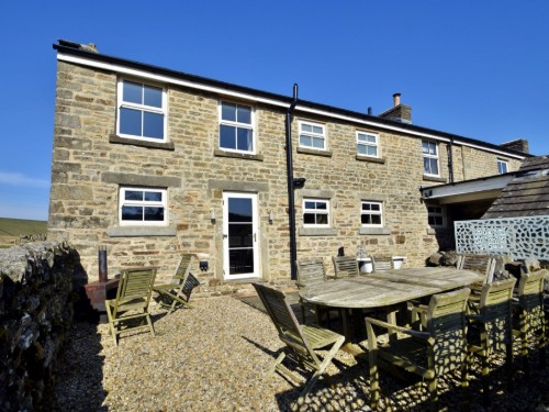 Holiday home - 18 persons -  - DL12 9UX - Barnard Castle