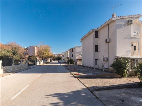 Holiday apartment - 2 persons -  - Vinogradska - 51523 - Baska