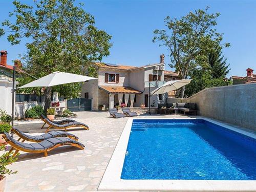 Holiday home - 8 persons -  - Sajini - Barban-Sajini - 52207 - Sajini