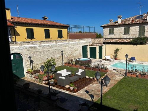 Holiday home - 6 persons -  - 61122 - Pesaro