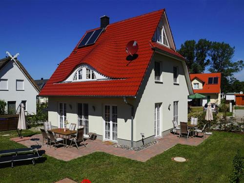 Sommerhus - 6 personer -  - 18551 - Glowe