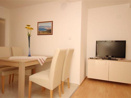 Holiday Home/Apartment - 5 persons -  - Stjepana Radica - 51523 - Baška