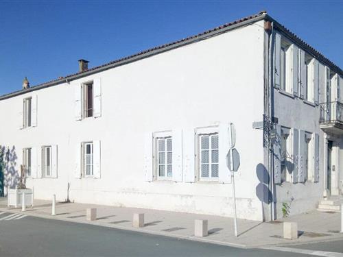 Holiday home - 6 persons -  - Boulevard Victor Hugo - 17480 - Le Château-D'oléron