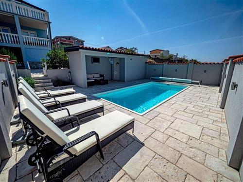 Holiday apartment - 6 persons -  - Karlobag - 53288