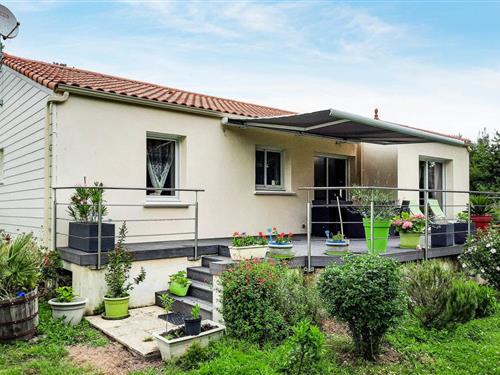 Holiday home - 4 persons -  - Impasse du Chemin Vert - Tharon Plage - 44730 - St Michel Chef Chef