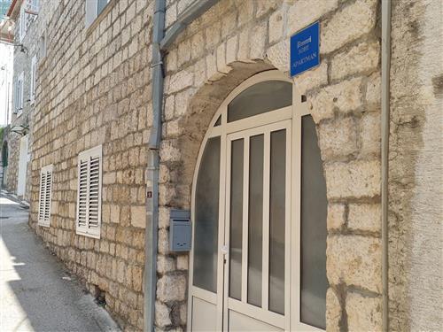 Holiday apartment - 2 persons -  - Petorice Alacevica - 21300 - Makarska