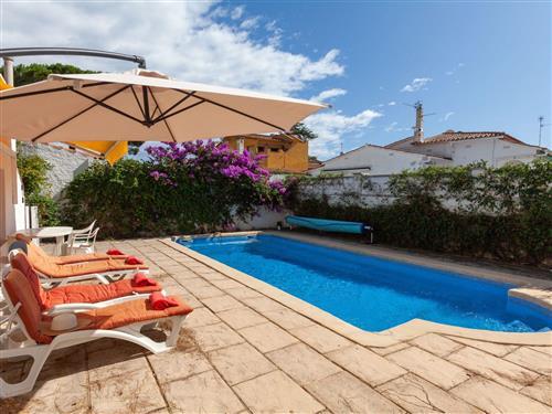 Holiday home - 6 persons -  - L'escala - 17130