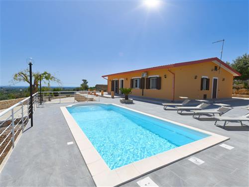 Sommerhus - 8 personer -  - Floridia - 96014