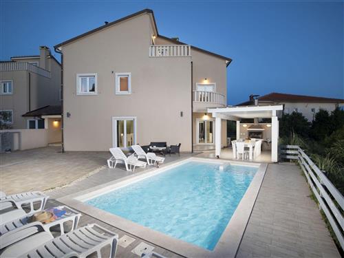 Holiday home - 15 persons -  - Pula/Premantura - 52100